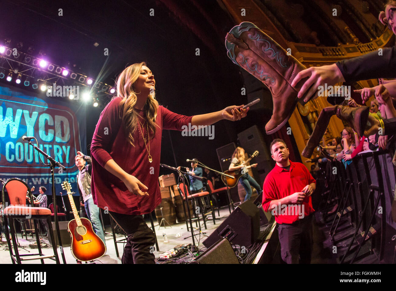 Febbraio 18, 2016 - Detroit, Michigan, Stati Uniti - COLORANTE TAE eseguendo sul WYCD di dieci uomo Jam al Fillmore a Detroit, MI, del 18 febbraio 2016 (credito Immagine: © Marc Nader via ZUMA filo) Foto Stock