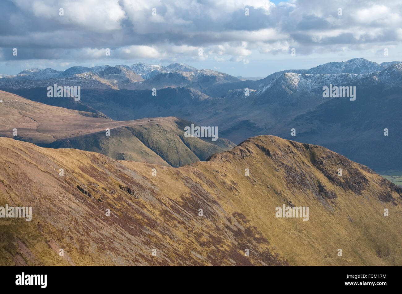 Vista guardando a sud dalla montagna grasmoor al whiteless pike Foto Stock