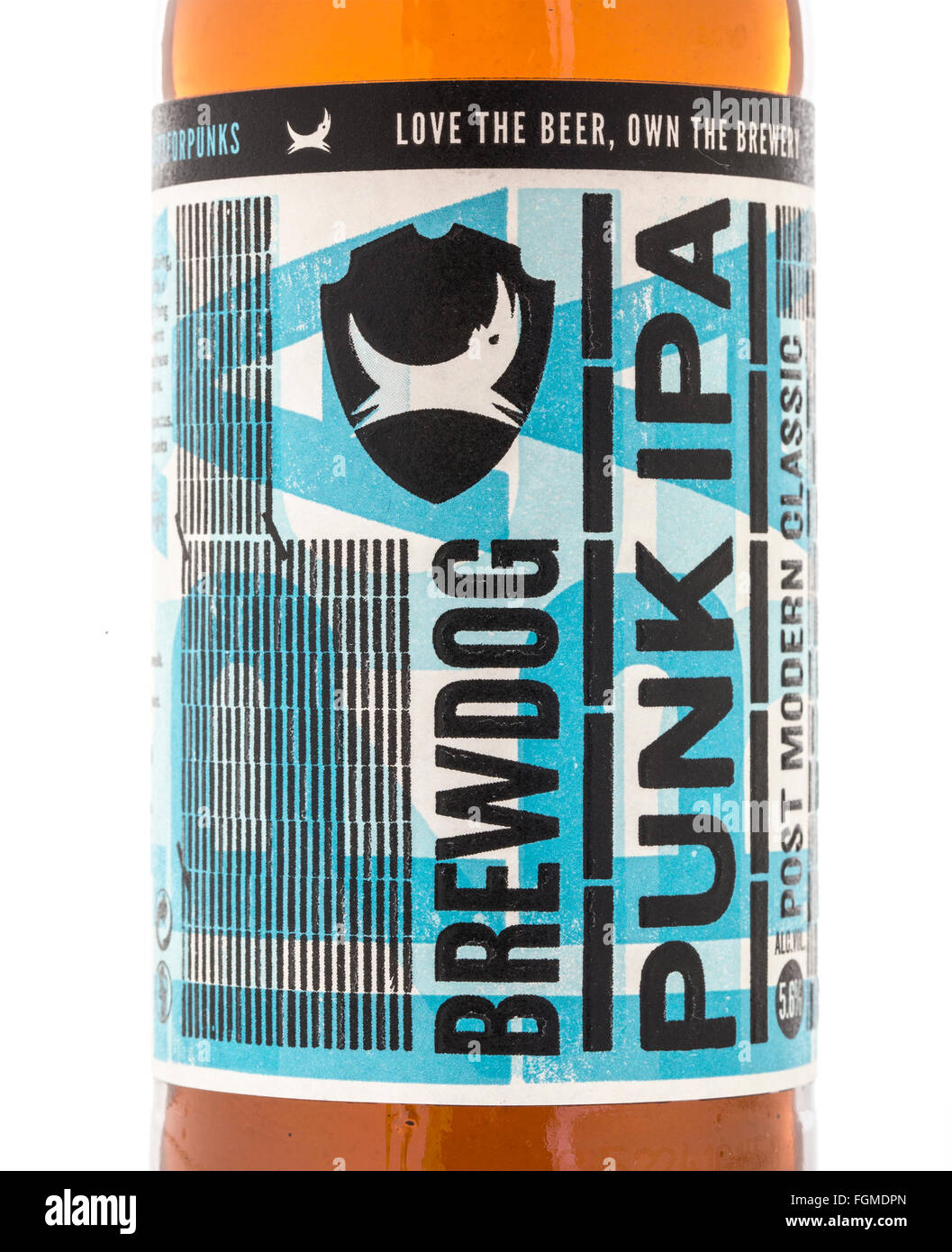Brewdog Punk IPA bottiglia birra su uno sfondo bianco Foto Stock