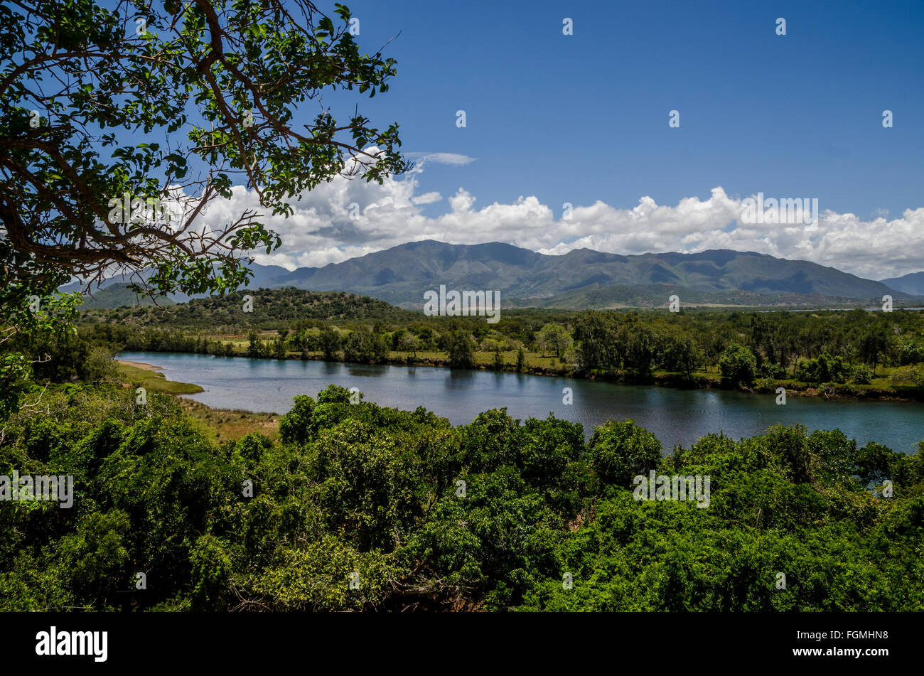 Paesaggio fluviale in Nuova Caledonia Foto Stock