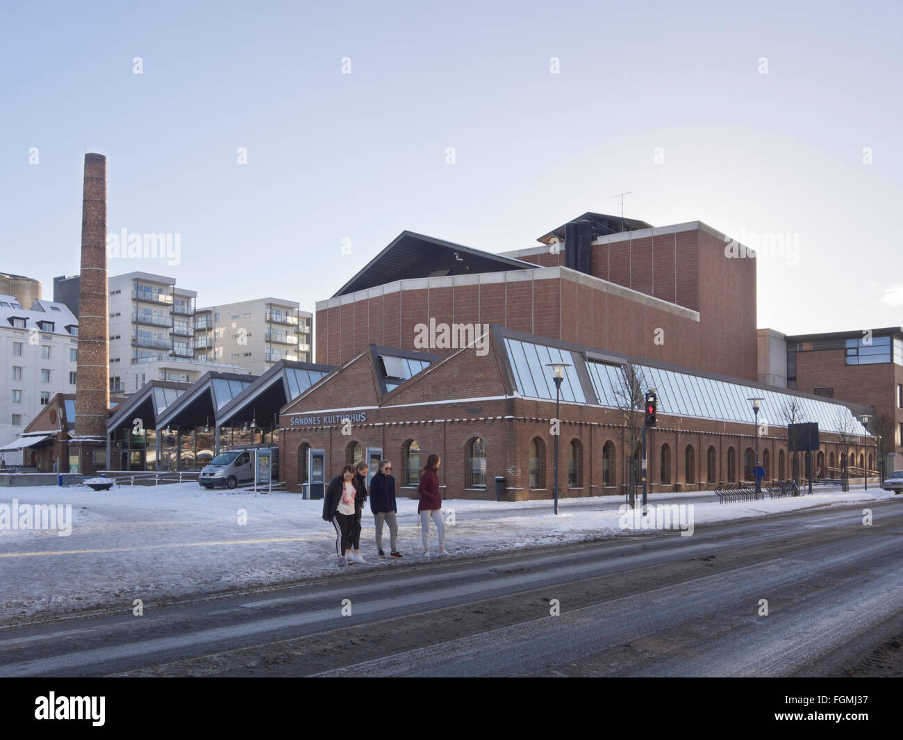 Casa di Cultura, concerti e teatro di più, a Sandnes Norvegia, nello stile della vecchia fornace industriale e ceramiche di tempo passato Foto Stock