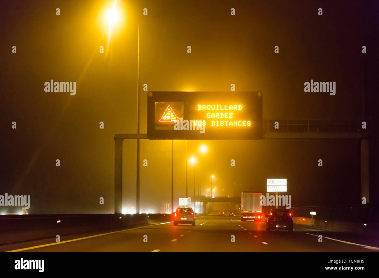 Autostrada guida notturna, Bordeaux Gironde Aquitaine Francia Foto Stock