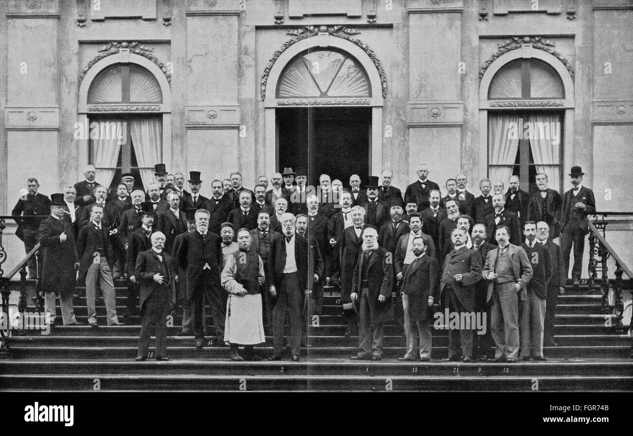 Politica, conferenza, prima Conferenza dell'Aia 18.5.- 29.7.1899, partecipanti, quadro di gruppo, supplemento di: Hans Krämer, 'Das XIX. Jahrhundert in Wort und Bild', Berlino, circa 1919, diritti aggiuntivi-clearences-non disponibile Foto Stock