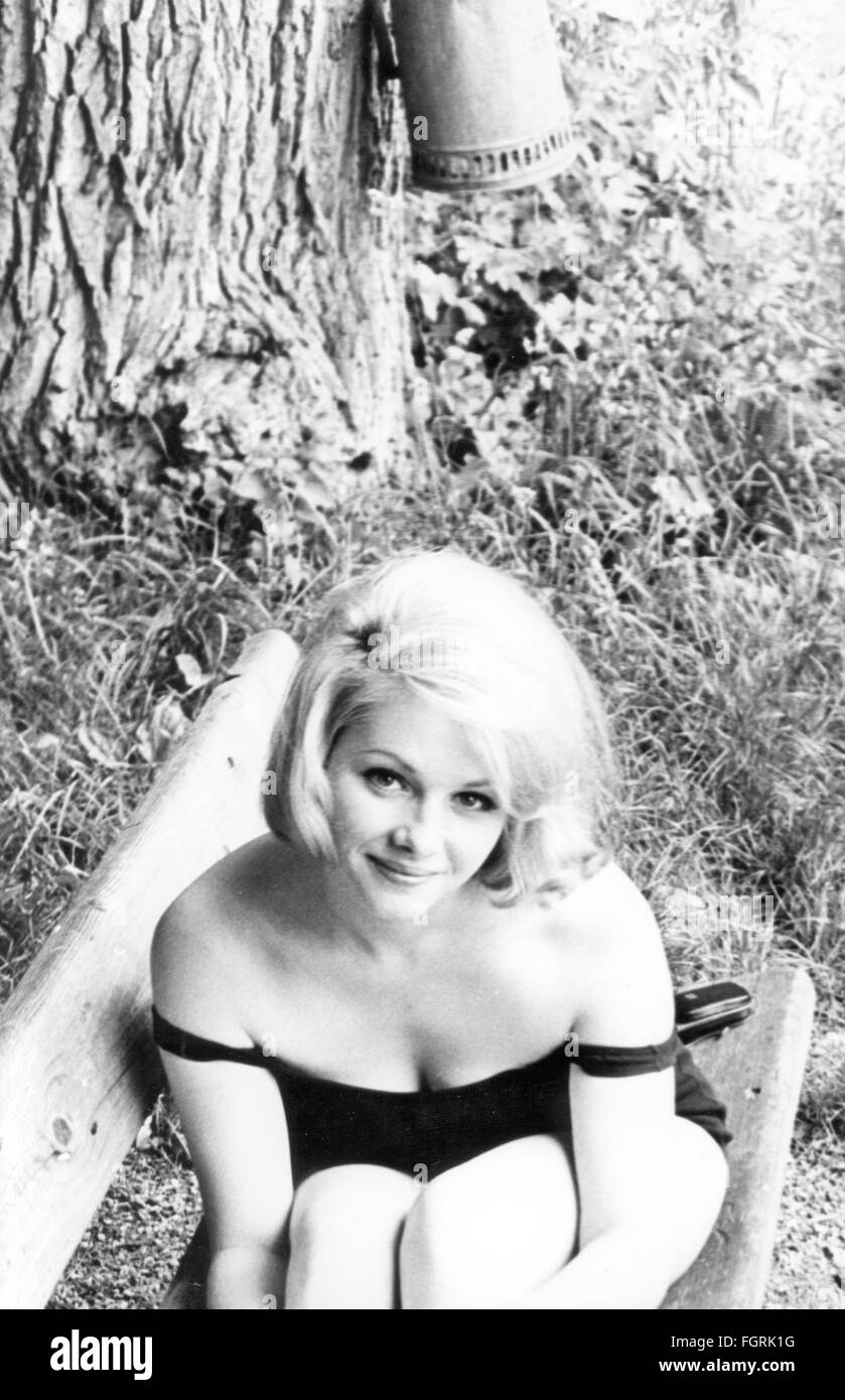 Moda, anni '60, acconciature, acconciature corte presentato da Christa Bielang, anni '60, Additional-Rights-Clearences-Not Available Foto Stock