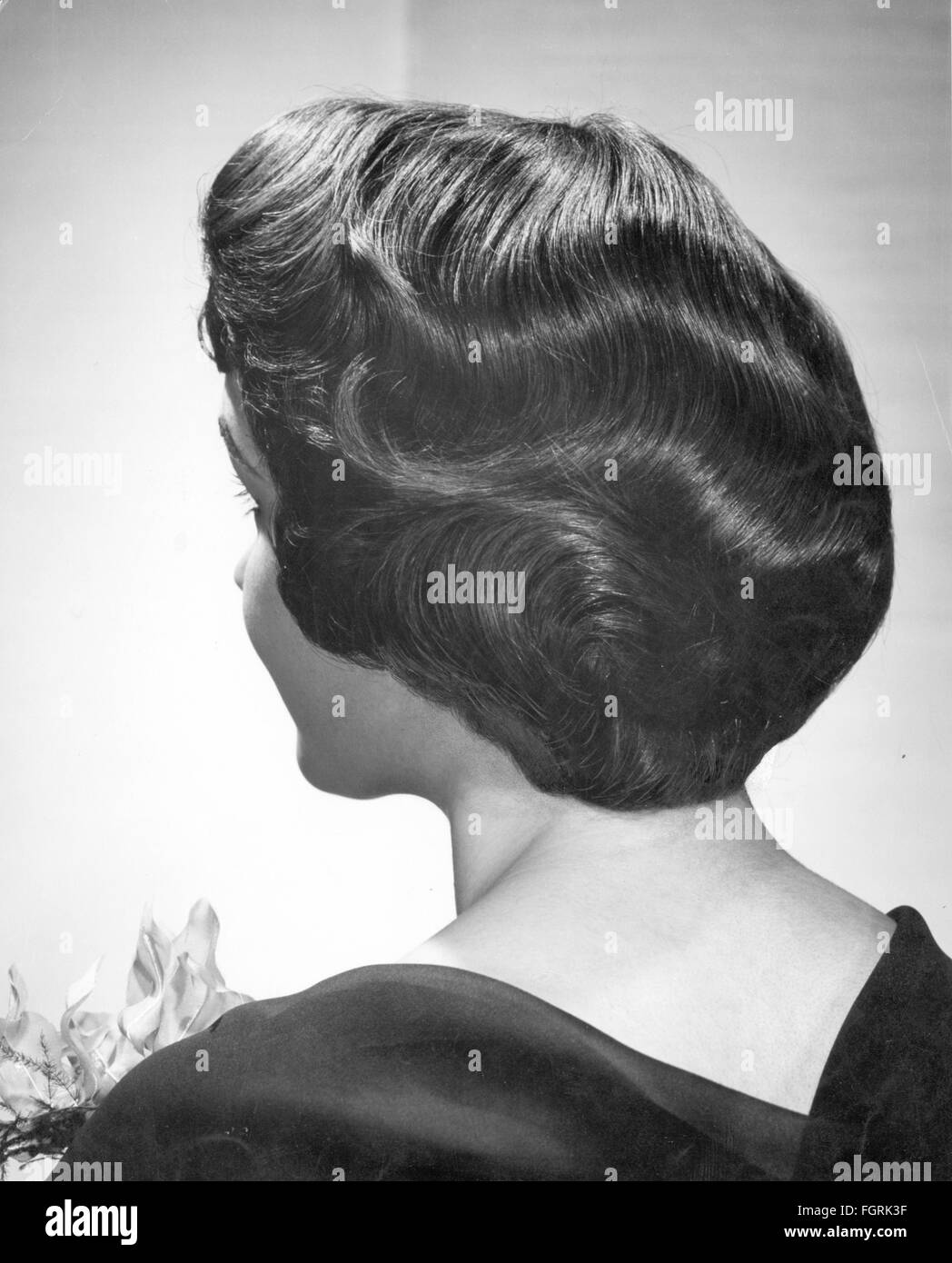 Moda, anni '60, acconciature, acconciature corte di Hans Kugler, Stoccarda, vista posteriore, anni '60, Additional-Rights-Clearences-Not available Foto Stock