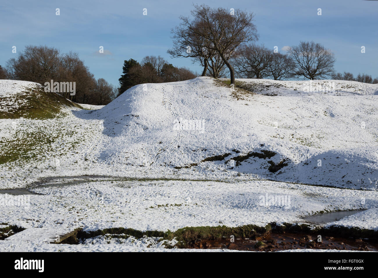 Rough Castle Roman Fort in epoca romana Antonine Wall, a Falkirk, Scozia. Foto Stock