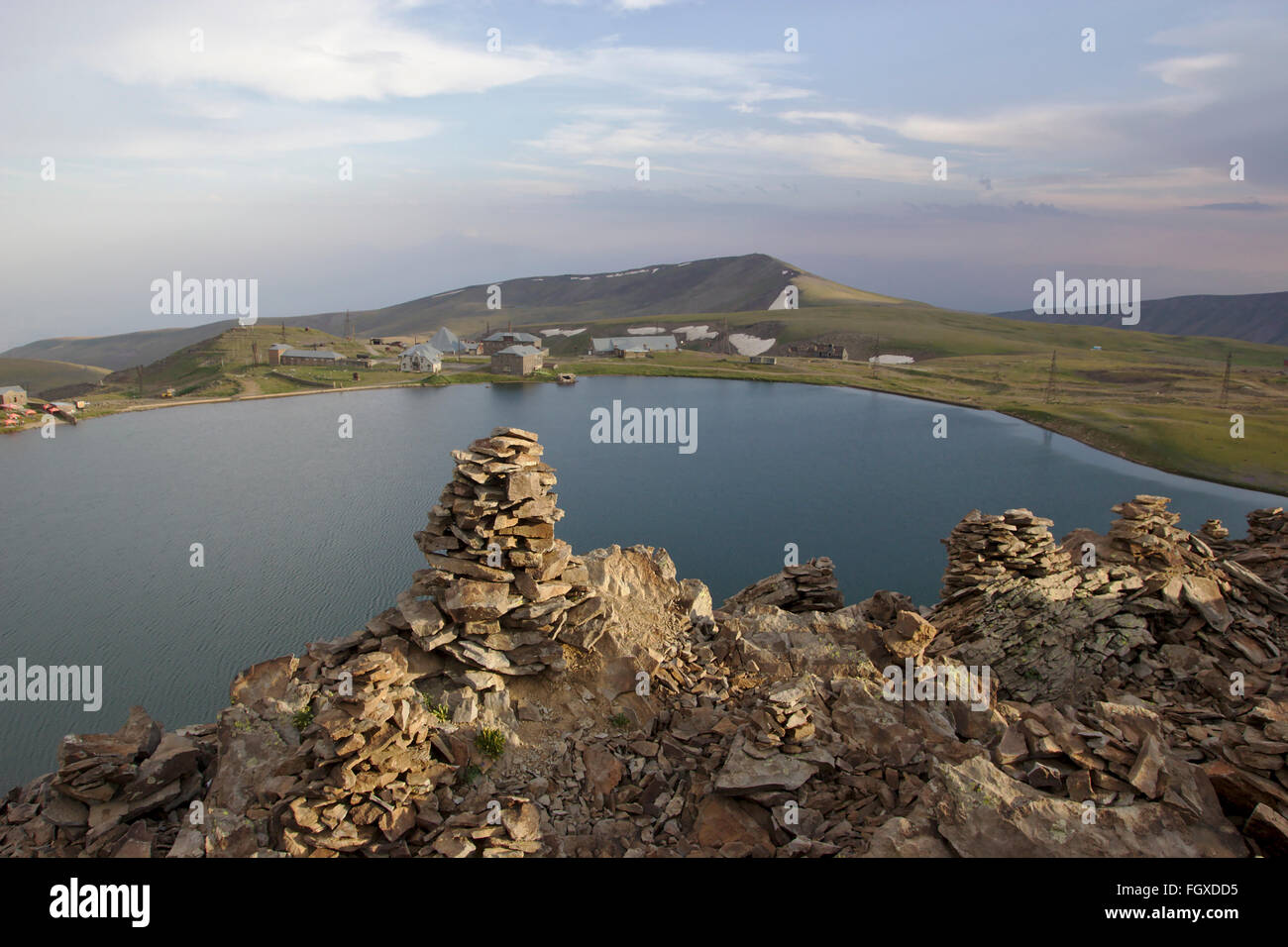 Il lago di Kari Lich sul Monte Aragats, Armenia Foto Stock