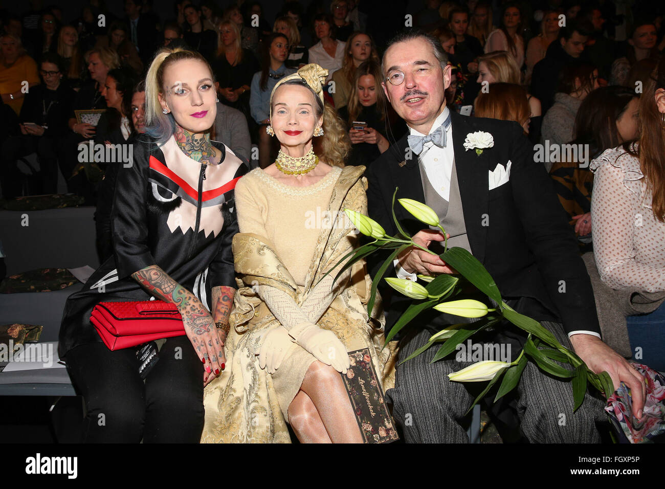 Lena Hoschek's Fall 2016 Pista mostrano a 'Mercedes Benz Fashion Week Berlin " al Brandenburger Tor. Dotato di: Lexy Inferno Dove: Berlino, Germania Quando: 19 Gen 2016 Foto Stock