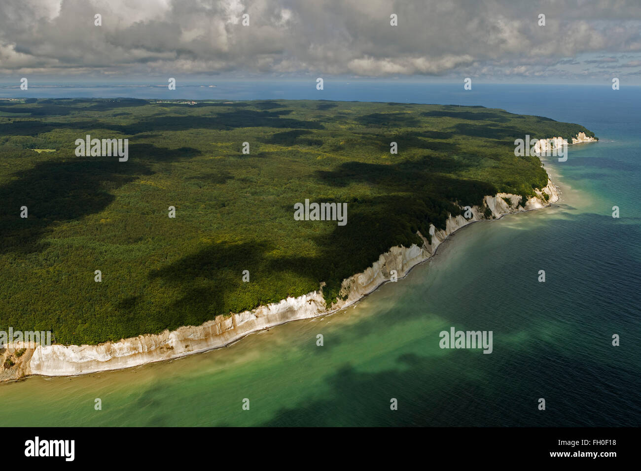 Vista aerea, chalk cliffs, Jasmund National Park, Big Stubbenkammer piccolo Stubbenkammer, Königstuhl, Observation Deck, Sassnitz, Foto Stock
