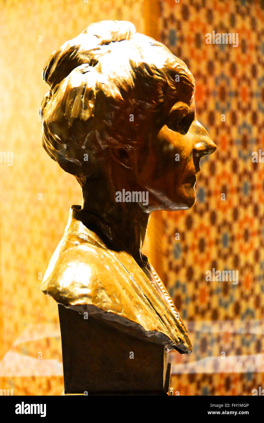 Busto in bronzo di archeologa Gertrude Bell da A.Acheson Foto Stock