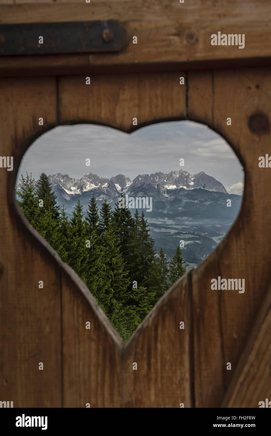 A forma di cuore che dava alle Alpi di Kitzbühel. Kitzbühel. Austria. Europa Foto Stock