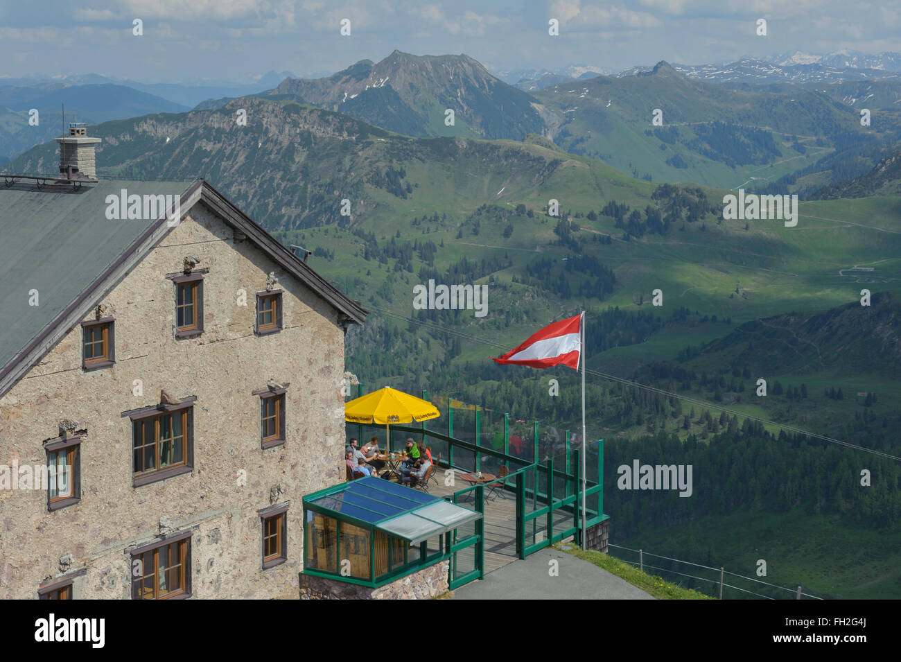 Vista panoramica dalla cima del Kitzbuheler Horn. Kitzbuehel, Tirolo, Austria. Europa Foto Stock