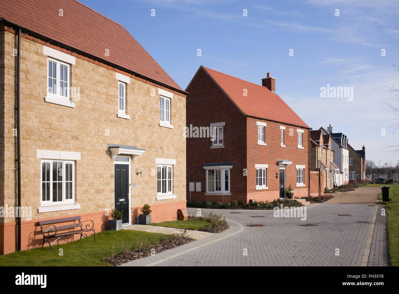 Alloggiamento moderno sviluppo, Kingsmere, Bicester, Oxfordshire, Inghilterra Foto Stock
