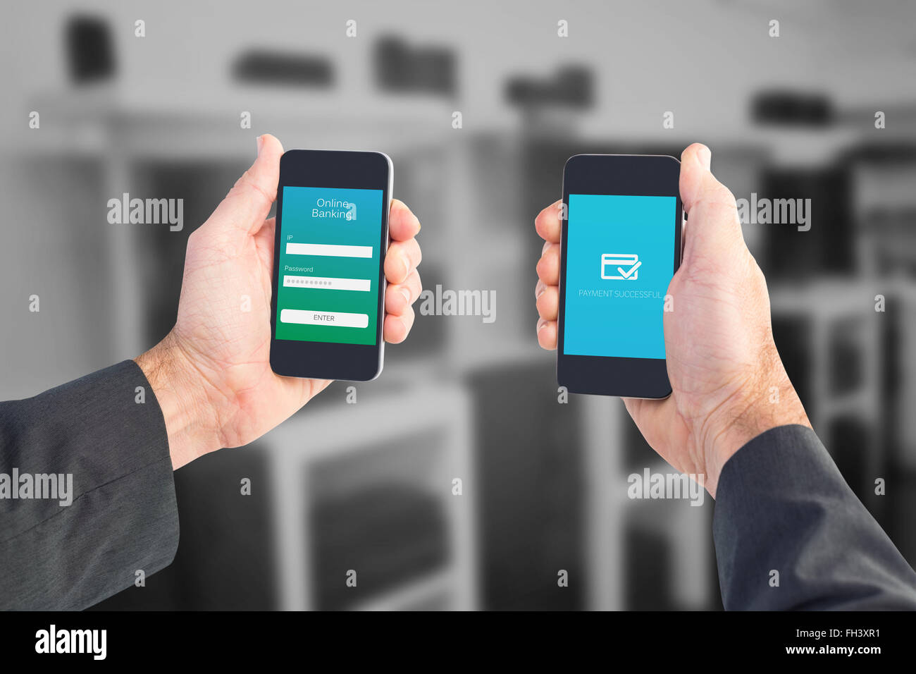 Immagine composita di imprenditore tenendo due telefoni intelligenti Foto Stock