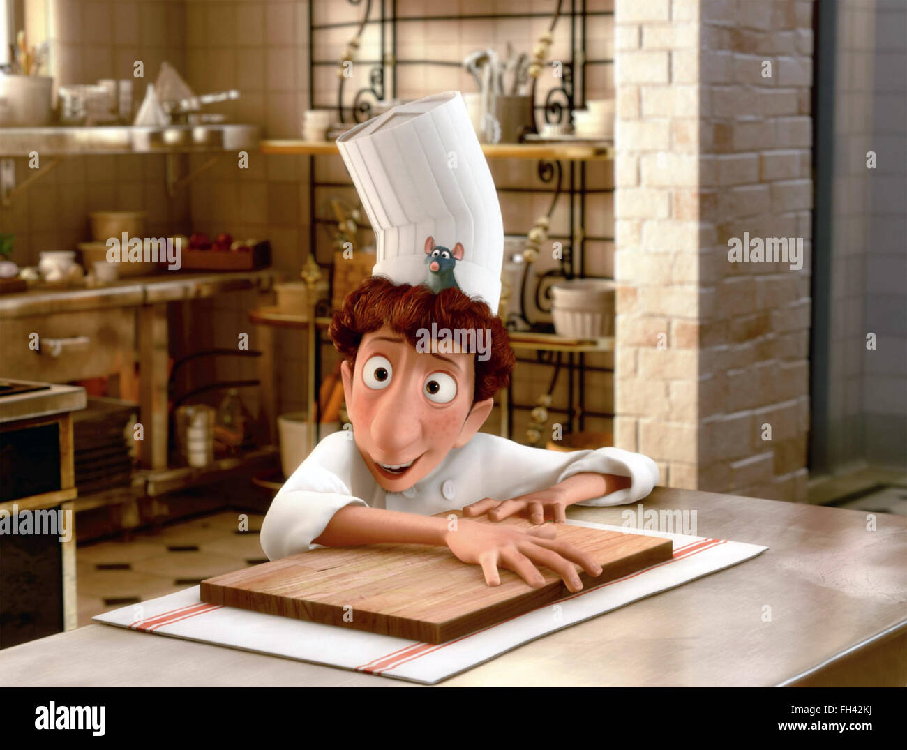 Ratatouille è un 2007 American calcolatore-animated commedia film prodotto da Pixar e rilasciato da Walt Disney Pictures. Questa fotografia è per il solo uso editoriale ed è il copyright del film company e/o il fotografo assegnato dal film o società di produzione e può essere riprodotto solo da pubblicazioni in congiunzione con la promozione del film di cui sopra. Un credito per il film company è richiesto. Il fotografo deve anche essere accreditato quando noto. Foto Stock