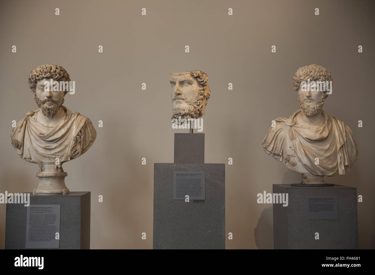 Il marmo sculture romane, 161-169 d.c., sinistra, Marco Aurelio e 2 a destra Lucius Verus Foto Stock