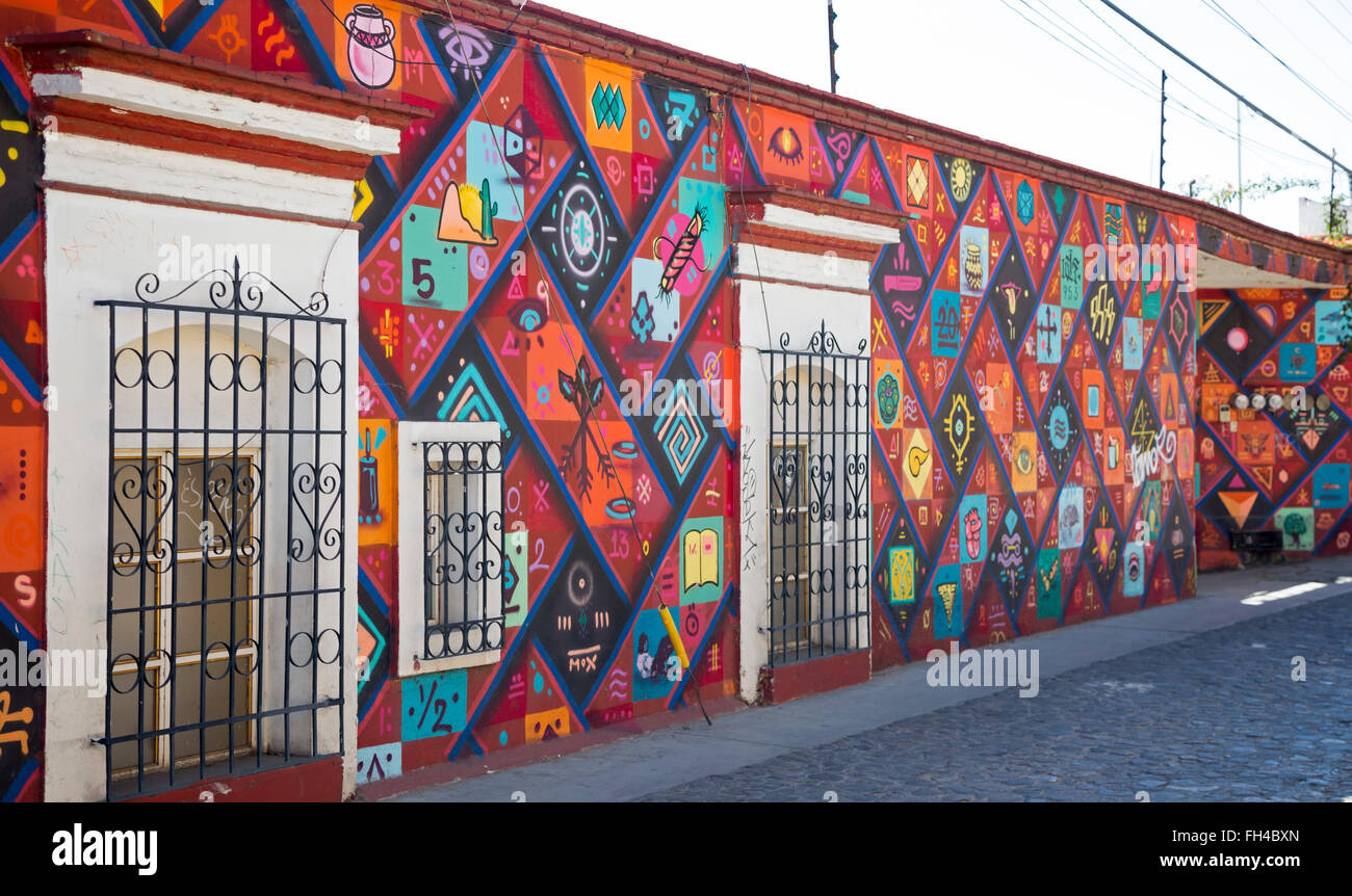 Oaxaca, Messico - un dipinto nella città del quartiere di Xochimilco. Foto Stock