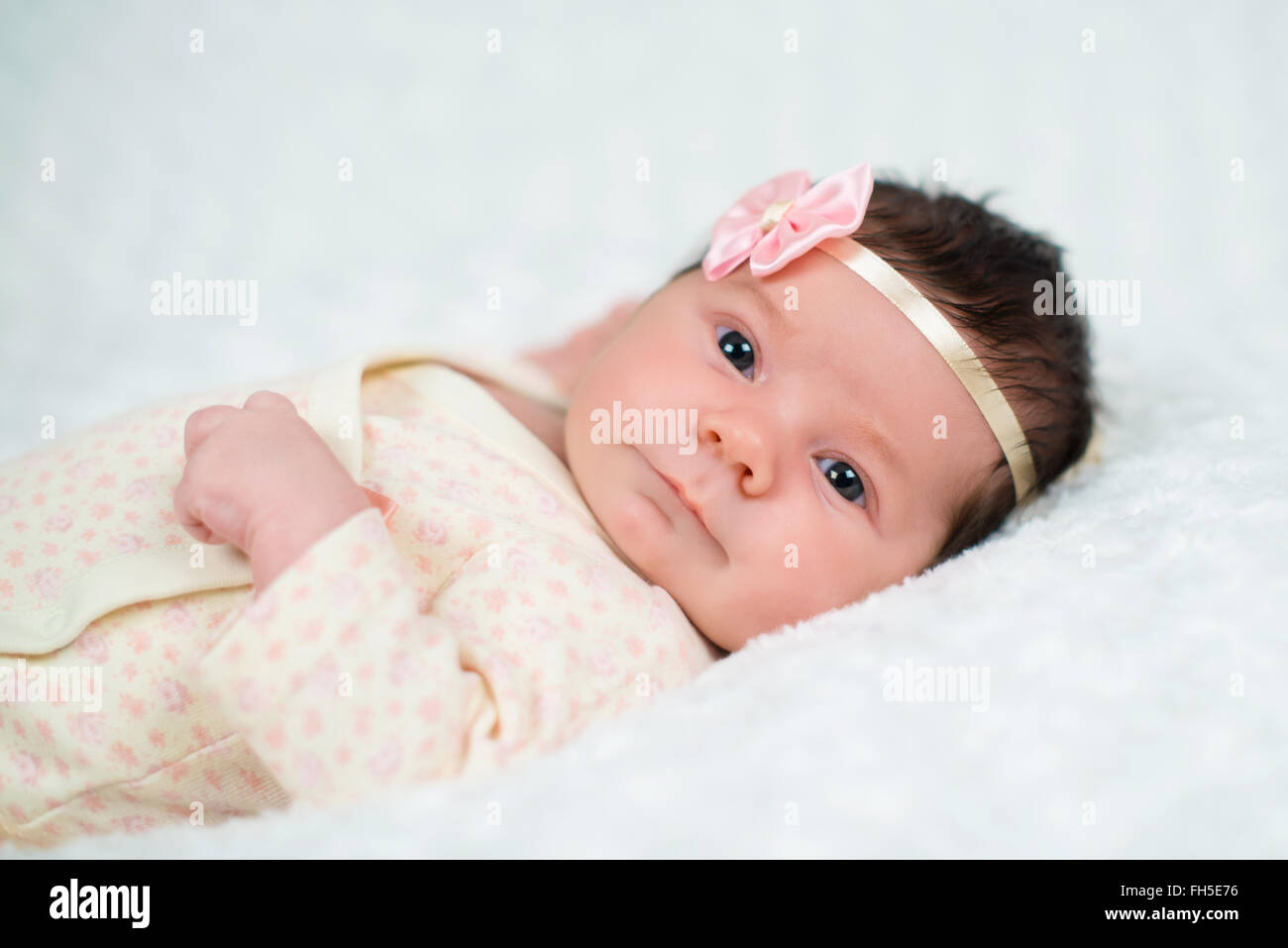 Corredino per neonato ragazza Foto stock - Alamy