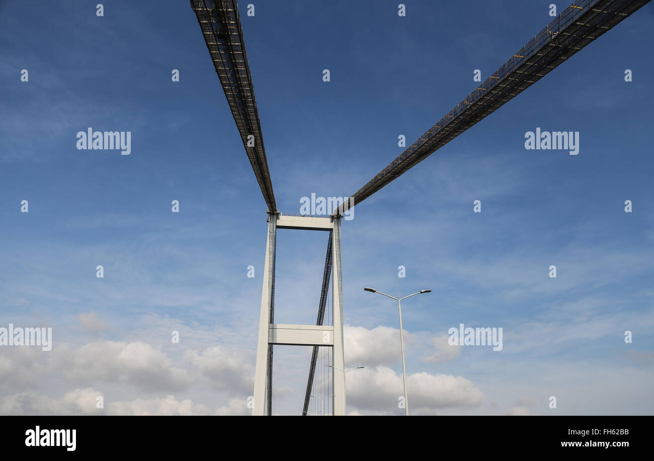 Il viadotto del Ponte sul Bosforo nella città di Istanbul, Turchia Foto Stock