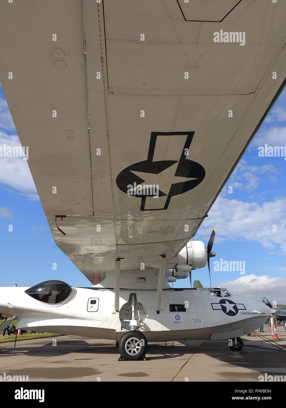 Piano della vela Catalina nella visualizzazione statica all'Airshow Leuchars prima di prendere parte al display di volo più tardi nel giorno Foto Stock