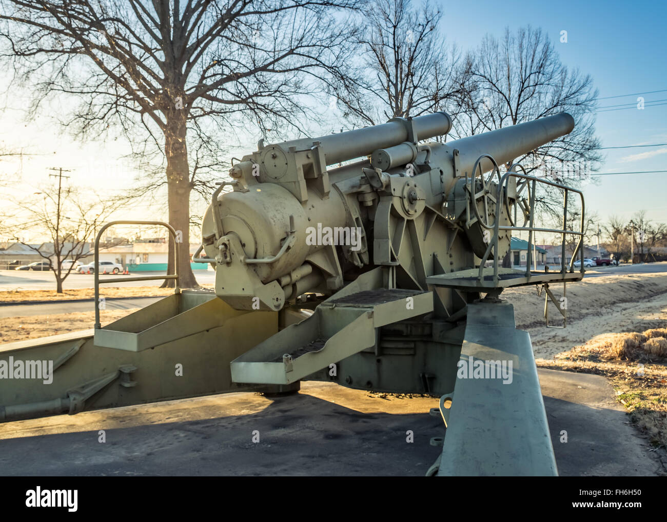 La guerra mondiale I pezzo di artiglieria visualizzato vicino Ospedale VA e onore Heights Park in Muskogee Oklahoma Foto Stock