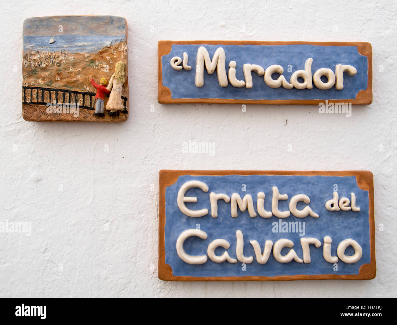 Ceramiche Piastrelle in ceramica, villaggio bianco Mijas, provincia di Malaga Costa del Sol. Andalusia Spagna meridionale Foto Stock
