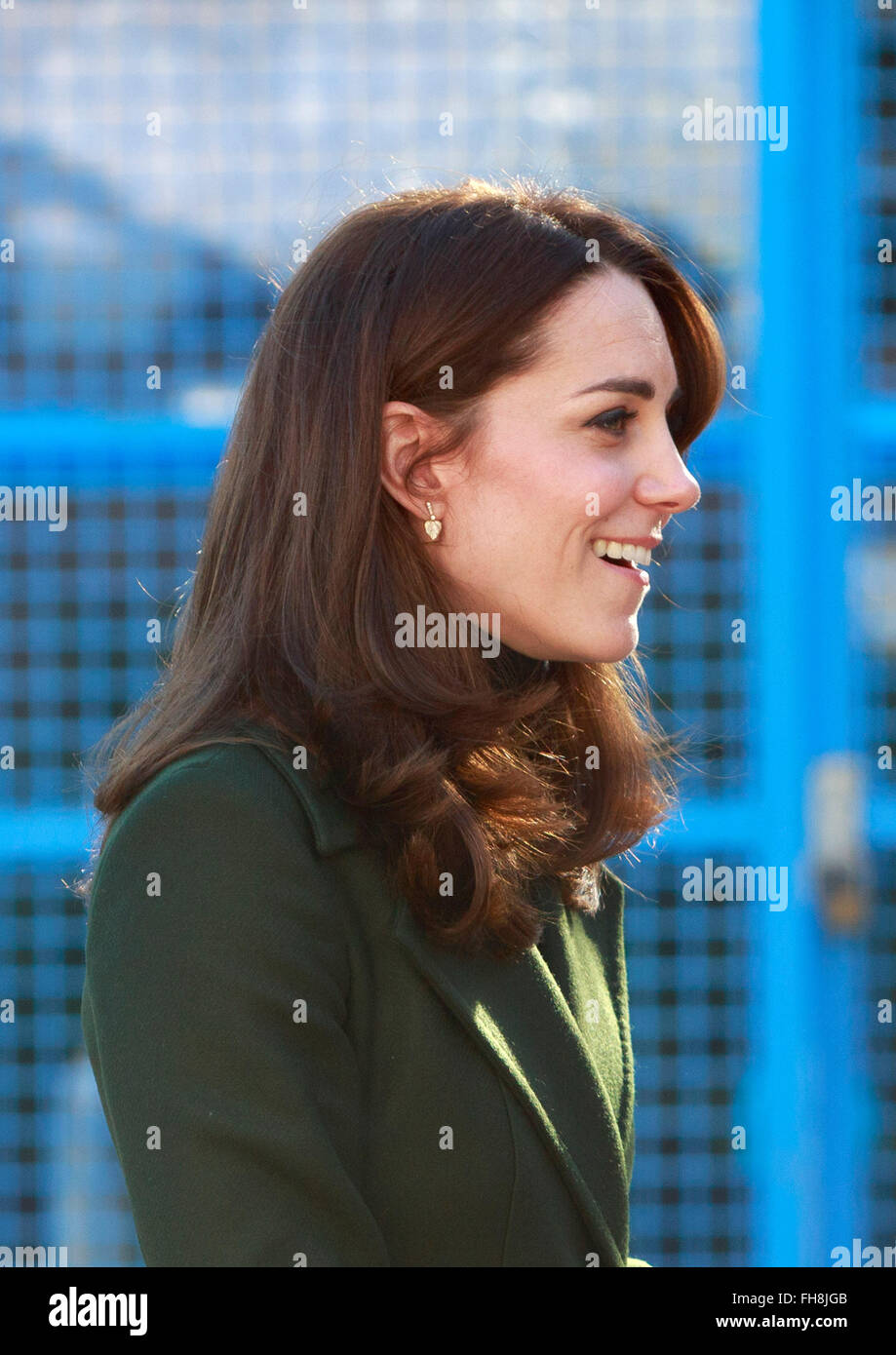 Edimburgo, Scozia. Regno Unito. Il 24 febbraio, 2016. Sala d'arte a Wester Hailers Centro Educazione BEN FORNITO DI SUA ALTEZZA REALE IL PRINCIPE DI GALLES la Duchessa di Cambridge. Pak@ Mera/Alamy Live News. Foto Stock