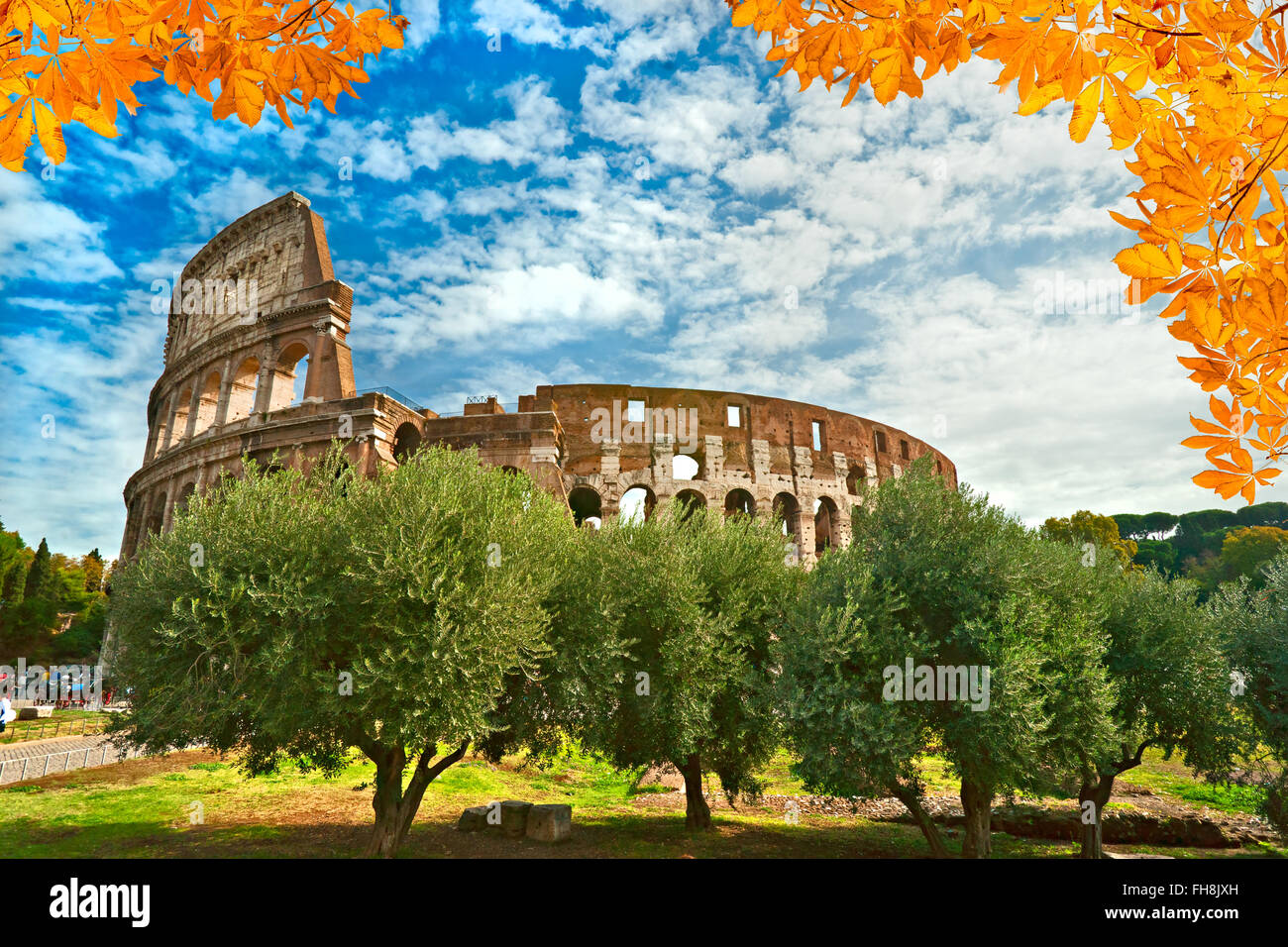 Roma, il maestoso Colosseo. L'Italia. Foto Stock