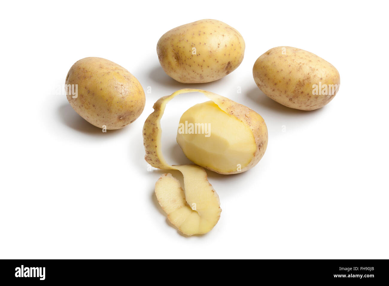 Freschi patate grezzo isolato su sfondo bianco Foto Stock