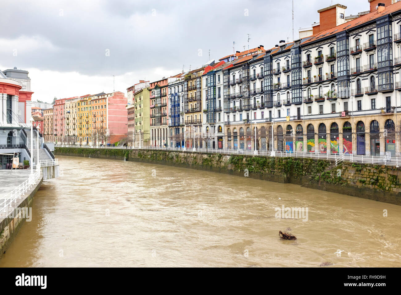 Ría del Nervión, Bilbao, Spagna Foto Stock