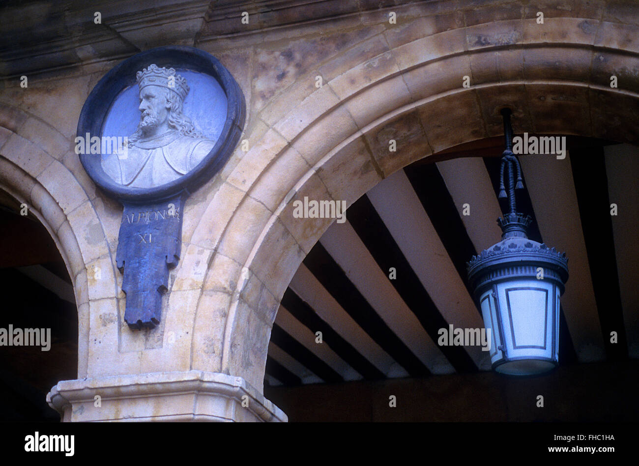 Plaza Mayor,(piazza principale),dettaglio di un medaglione, Salamanca,Spagna Foto Stock