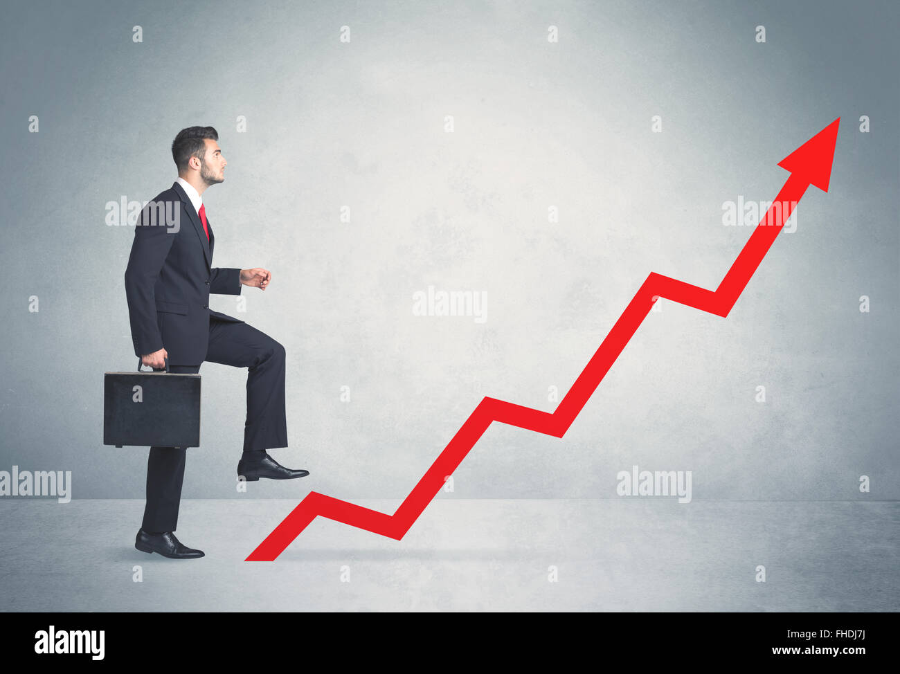 Salendo sul grafico rosso freccia Foto Stock