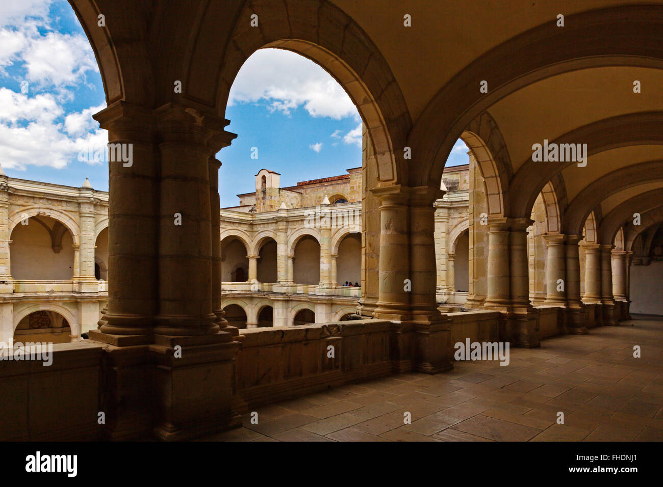 Cortile interno del museo culturale di Oaxaca o Museo de las Culturas de Oaxaca - Messico Foto Stock