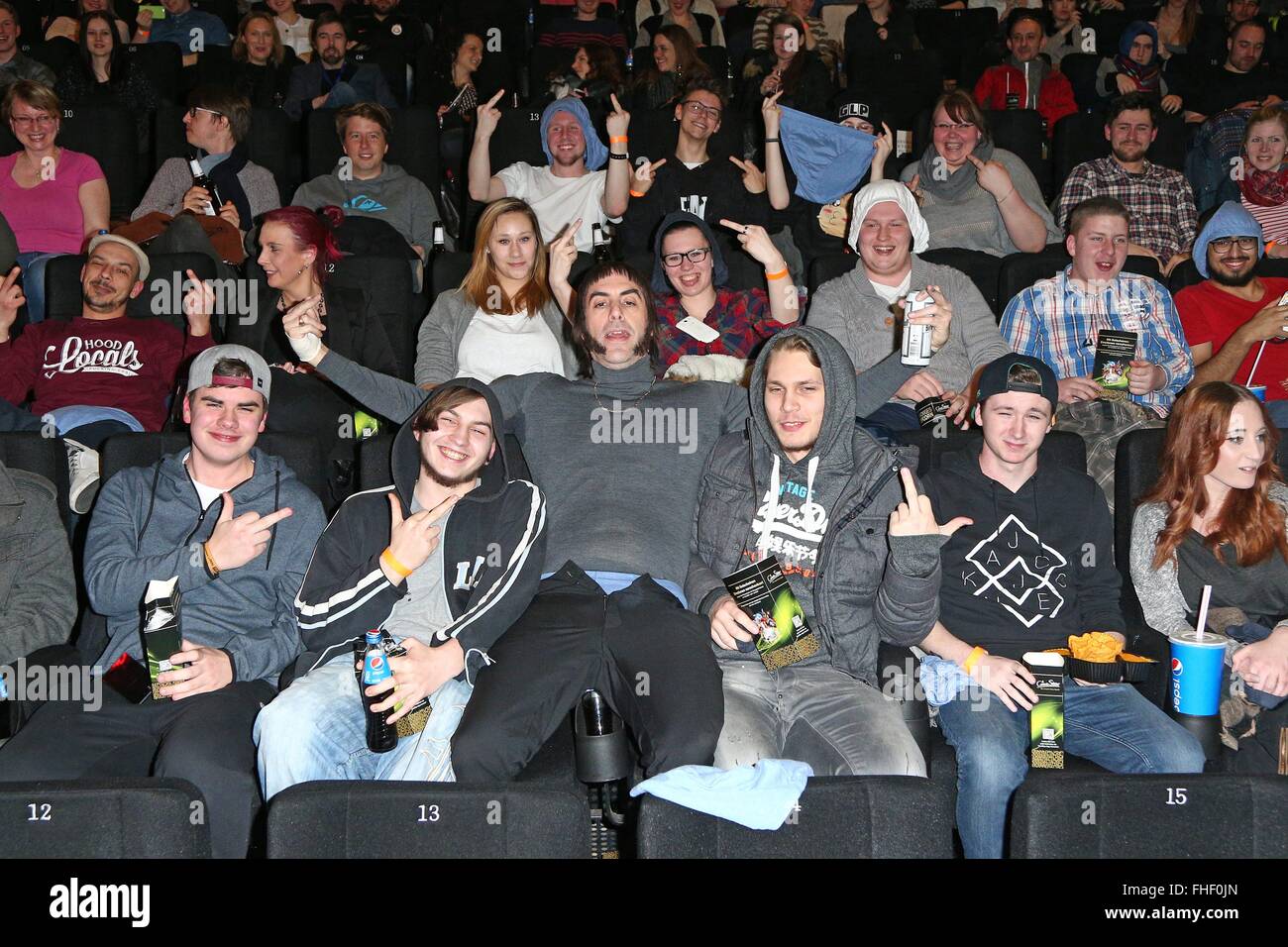 Berlino, Germania. 24 Febbraio, 2016. Sacha Baron Cohen presso la speciale proiezione del suo nuovo film "I fratelli Grimsby" di Berlino, Germania. Febbraio 24, 2016. Credito: dpa picture alliance/Alamy Live News Foto Stock