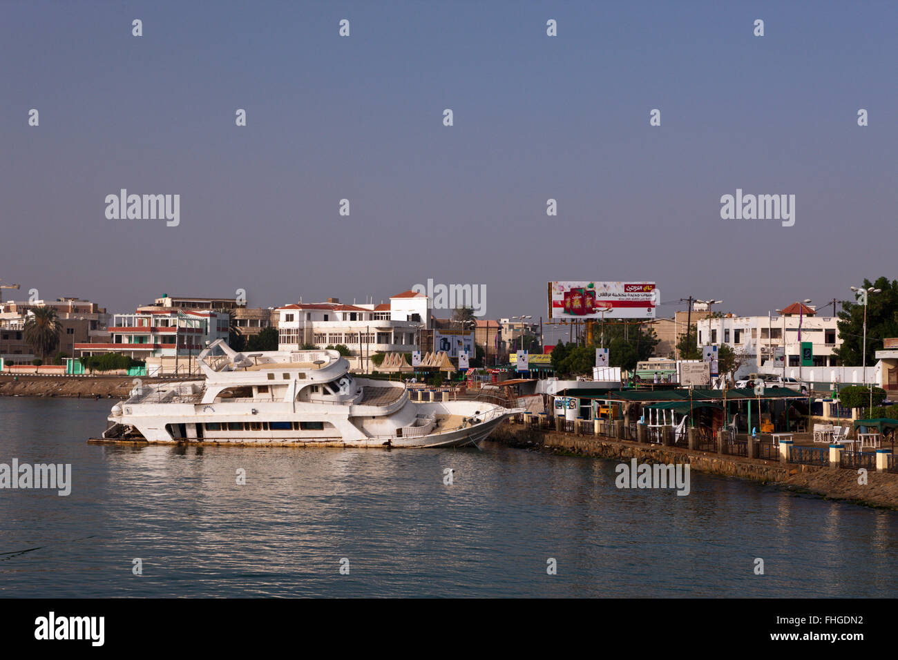 Relitto presso il Porto di Port Sudan, Mar Rosso, Sudan Foto Stock