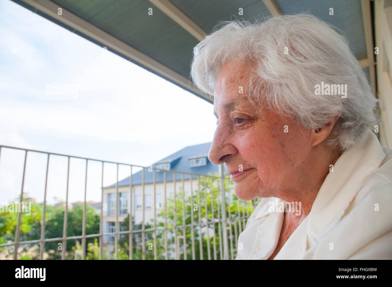 Ritratto di donna anziana in una casa di cura. Foto Stock