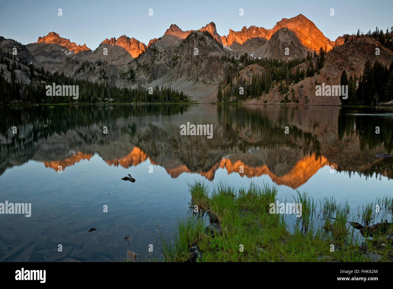 ID00441-00...IDAHO - Sunrise a Alice Lago del Sawtooth Wilderness Area. Foto Stock