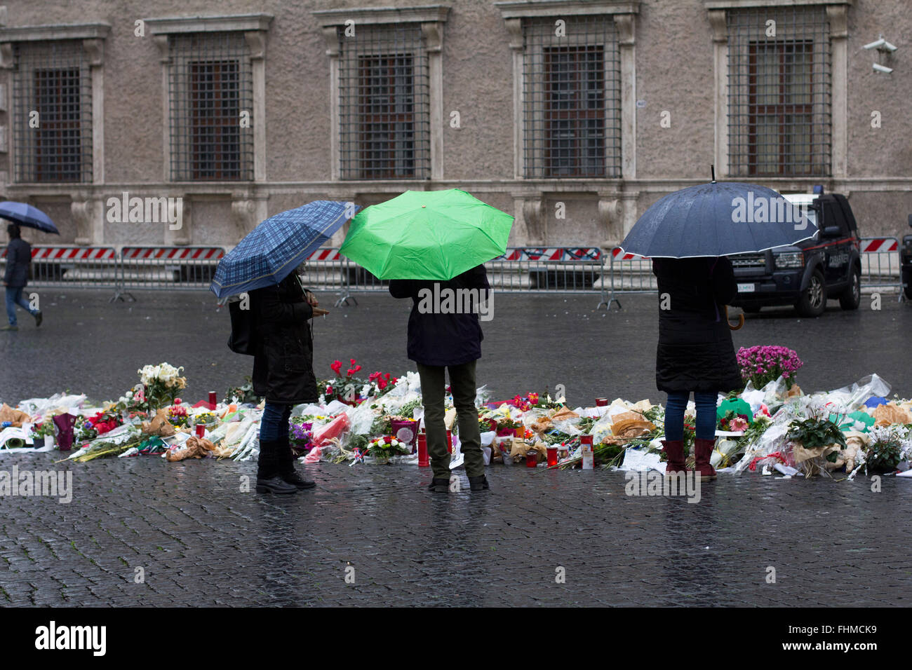 Omaggio alle vittime del terrorismo di Parigi. Foto Stock