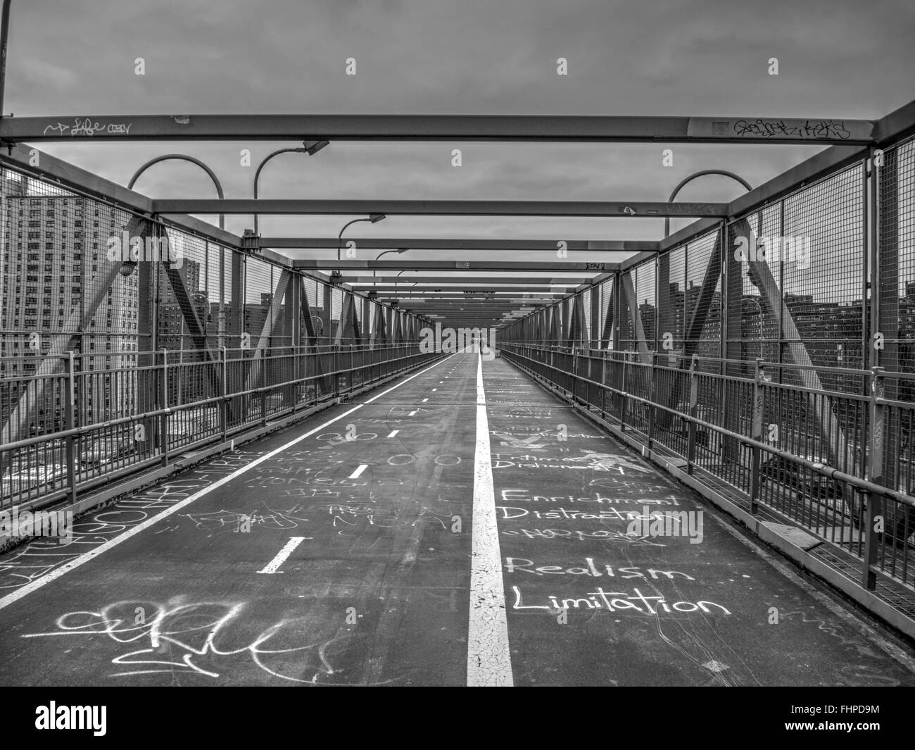 Percorso di Williamsburg Bridge in bianco e nero Foto Stock
