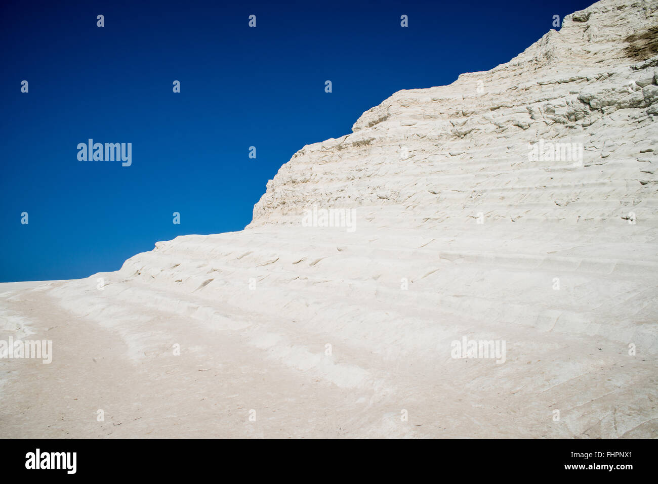 La scala dei turchi in Sicilia con cielo blu - Italia Foto Stock