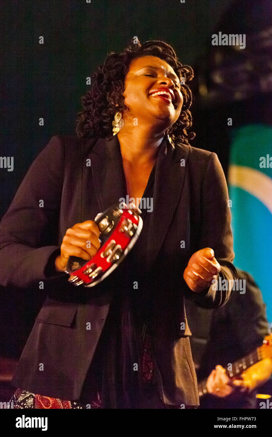 Liz Wright canta in occasione della 58a Monterey Jazz Festival - California Foto Stock