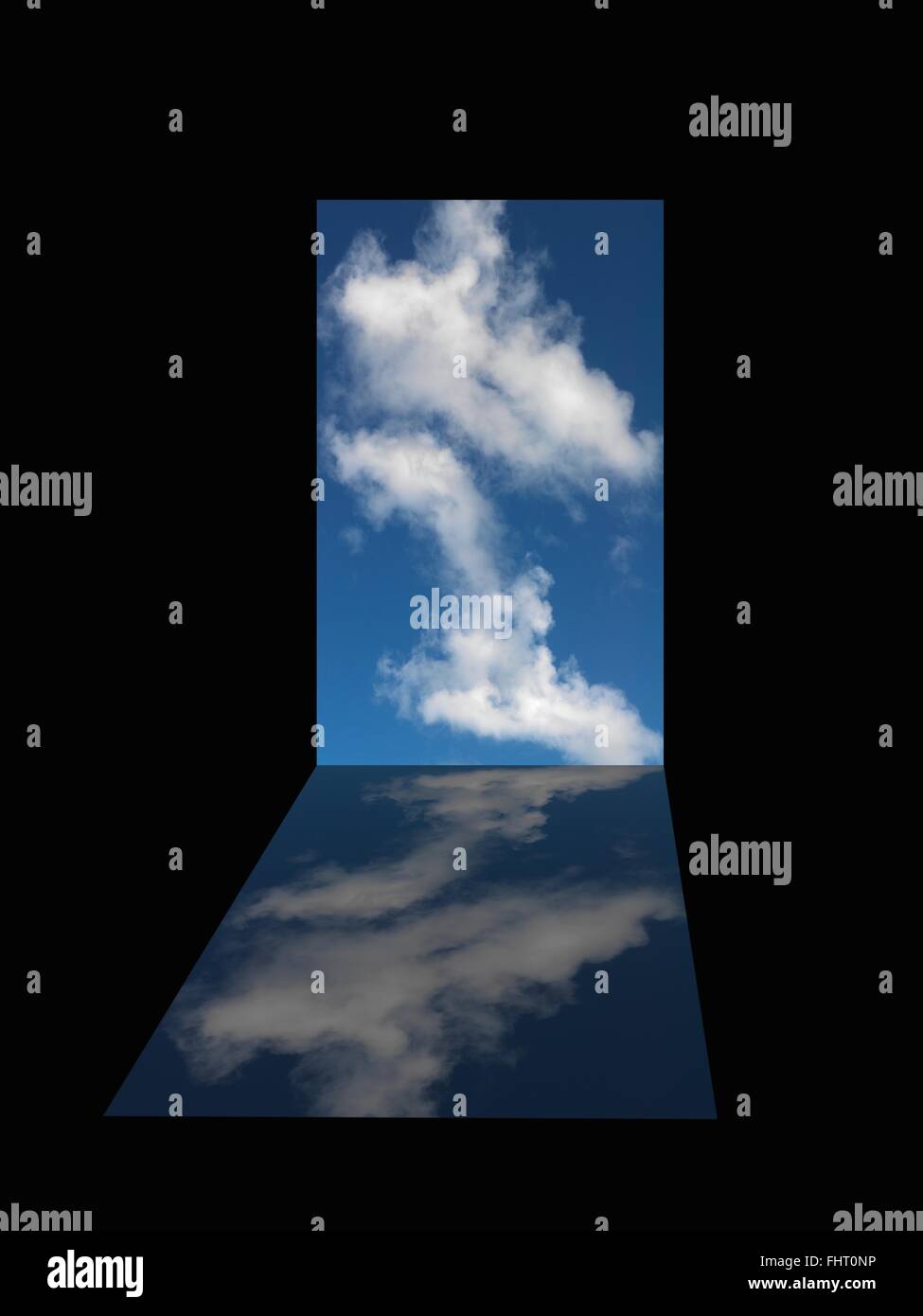 Un nuvoloso cielo blu in un modo dello sportello Foto Stock
