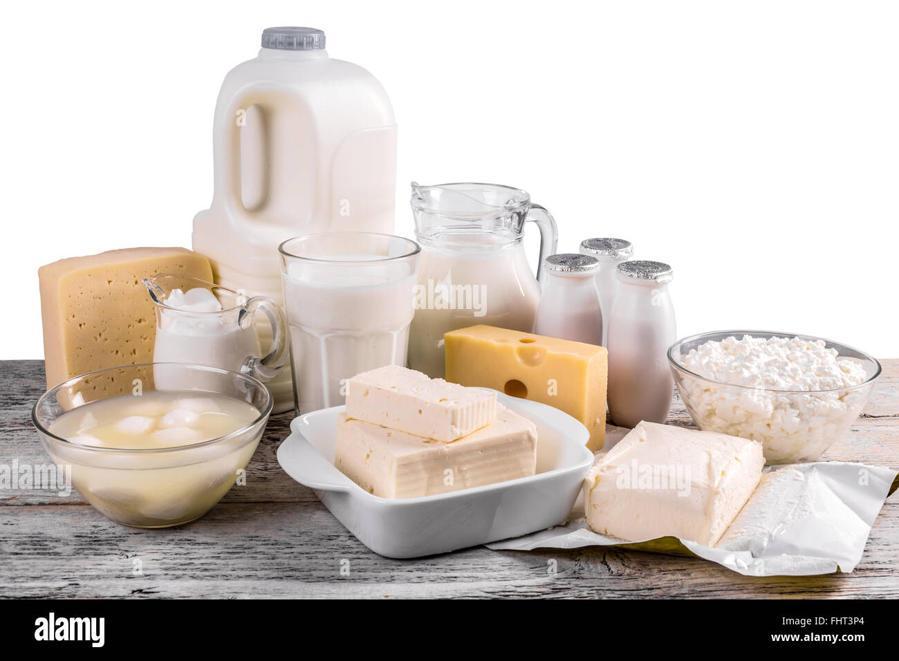 Gustosi prodotti lattiero-caseari sul tavolo di legno Foto Stock