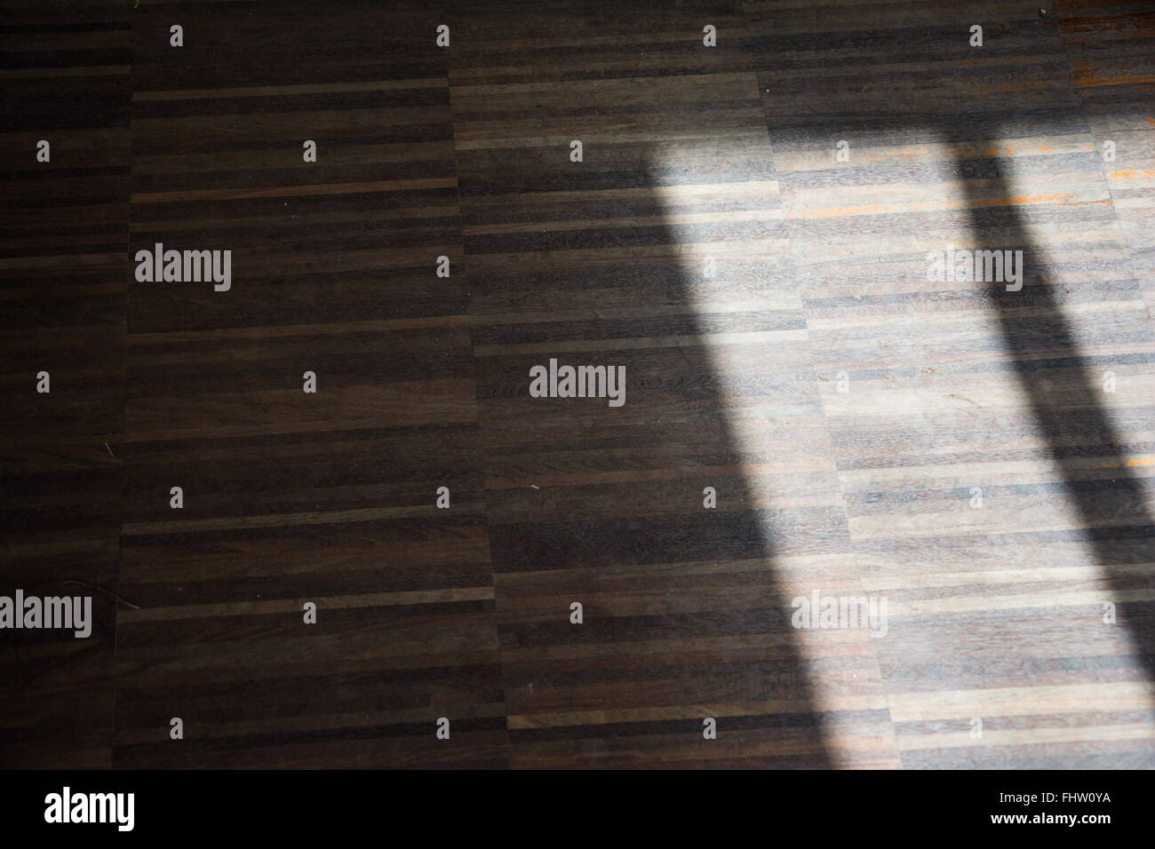 Luce di contrasto perfetto per una piscina preventivo. Foto Stock