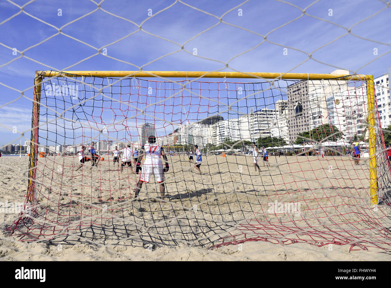 Beach soccer team training il Clube de Regatas do Flamengo sulla spiaggia di Copacabana Foto Stock