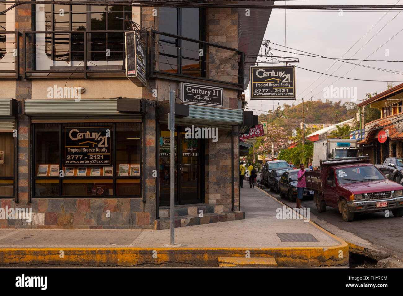Un Secolo 21 ufficio in Quepos, Puntarenas Provincia, Costa Rica. Foto Stock