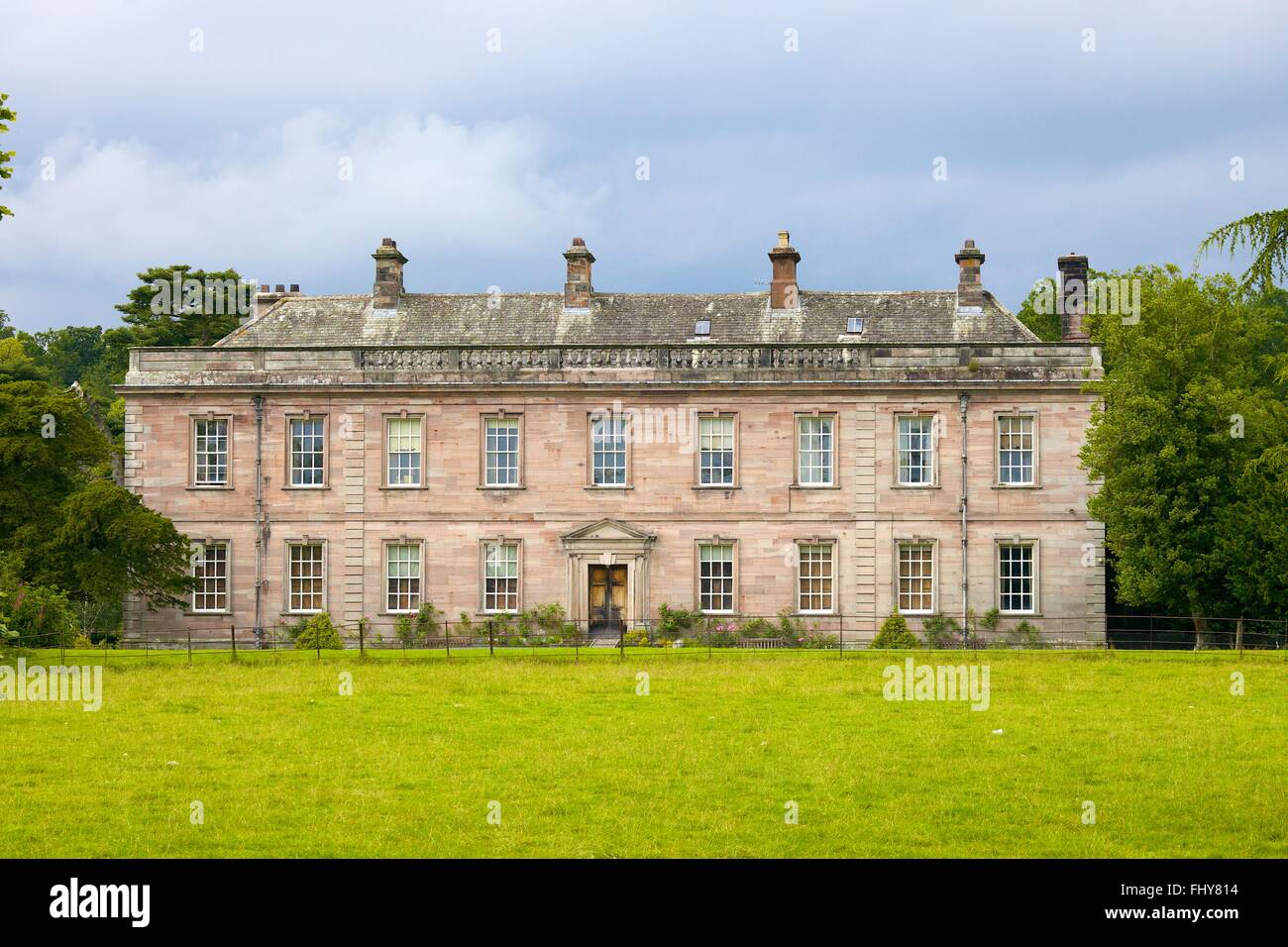 Dalemain Mansion & Giardini storici. Parco Nazionale del Distretto dei Laghi, Eden District, Penrith, Cumbria, England, Regno Unito, Gran Bretagna. Foto Stock