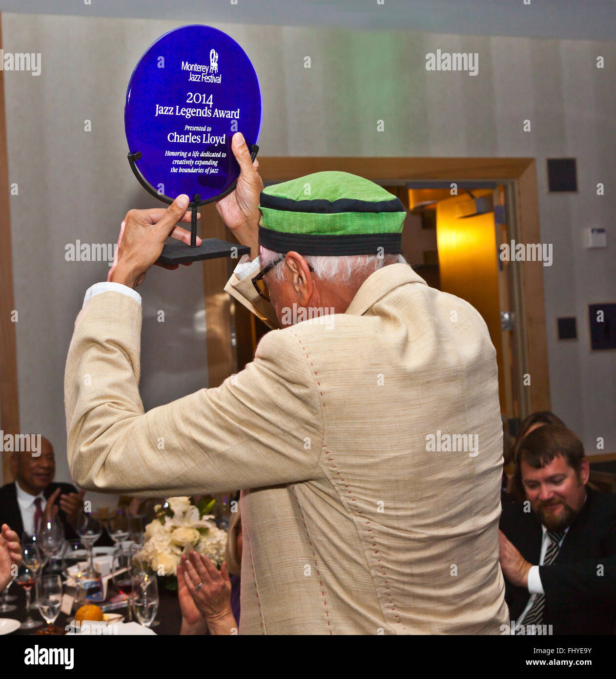 CHARLES LLOYD riceve il 2014 JAZAZ LEGENDS AWARD al 57 ANNUALE DI MONTEREY JAZZ FESTIVAL GALA Foto Stock