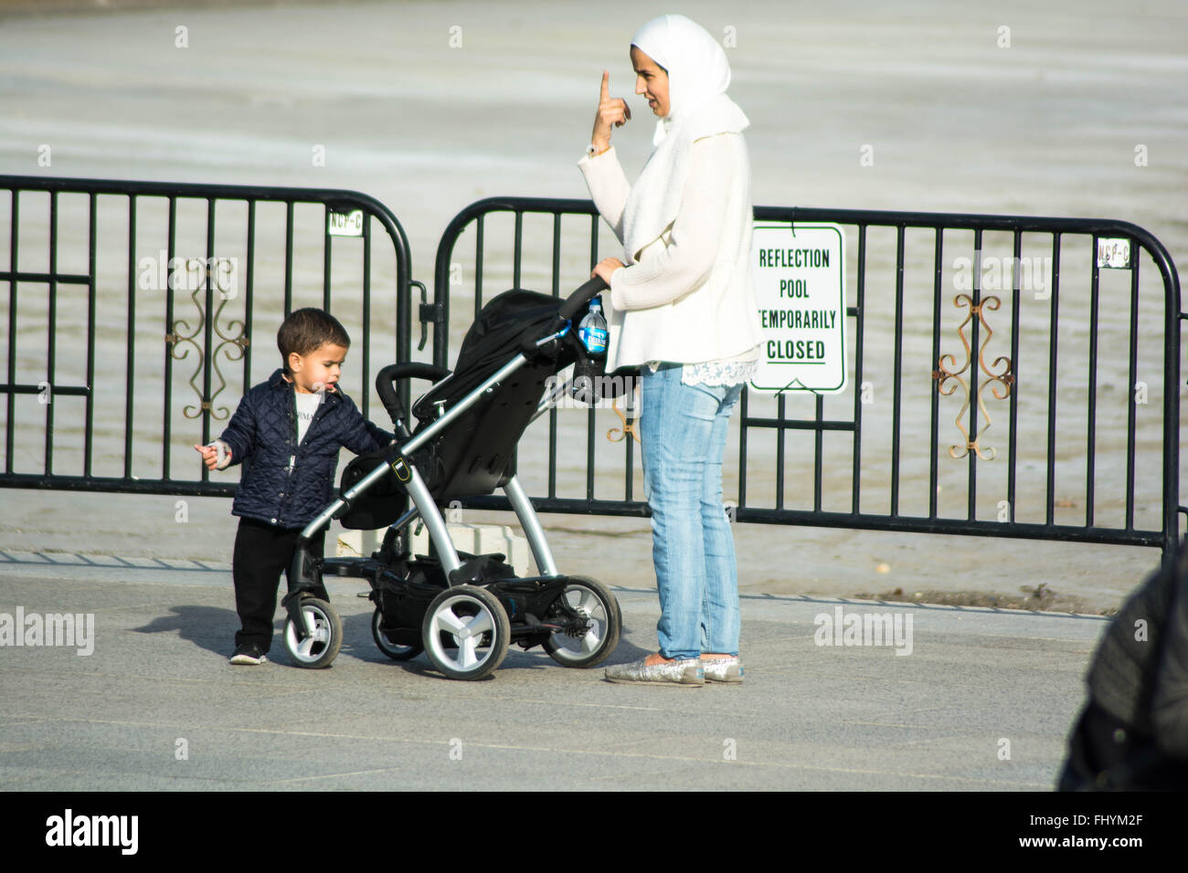 Madre di un bambino in Washington DC Foto Stock