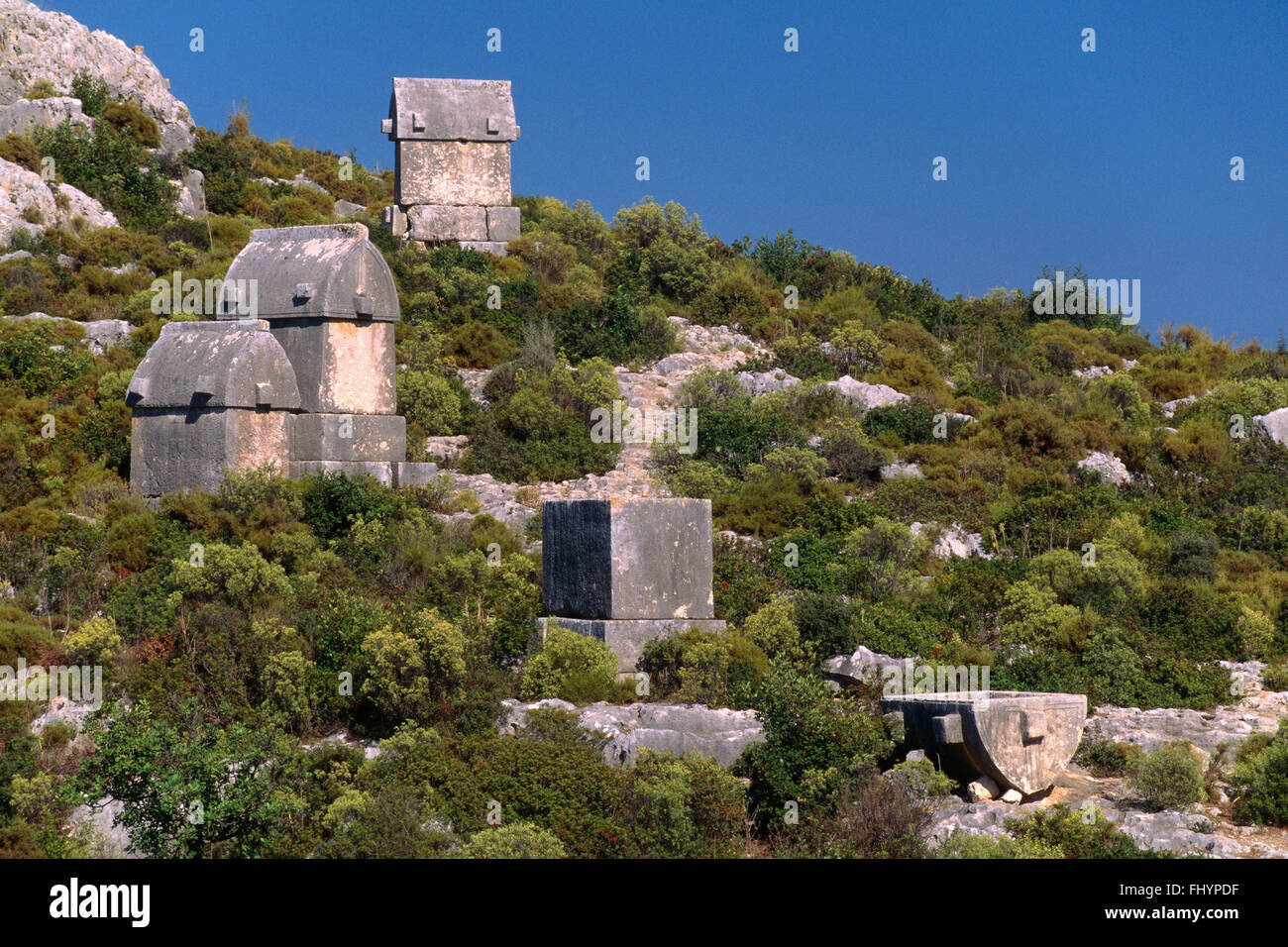 LYCIAN tombe in campagna nei pressi del villaggio di Kale - Costa turchese, Turchia Foto Stock